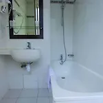 Lilas Gambetta Hotel