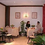 Lilas Gambetta Hotel 3*