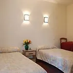 Hotel Lilas Gambetta 3*