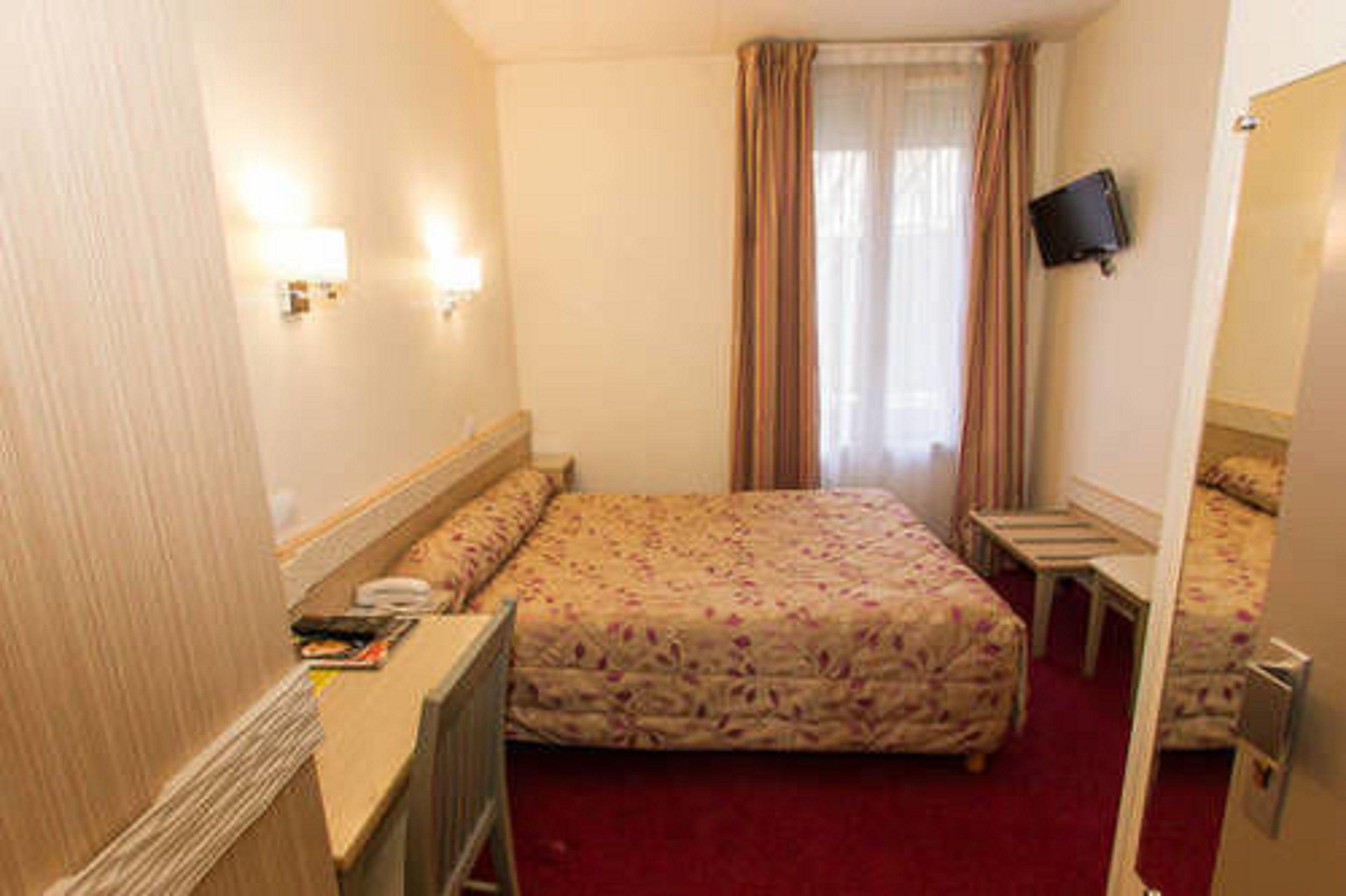 Hotel Lilas Gambetta 3*