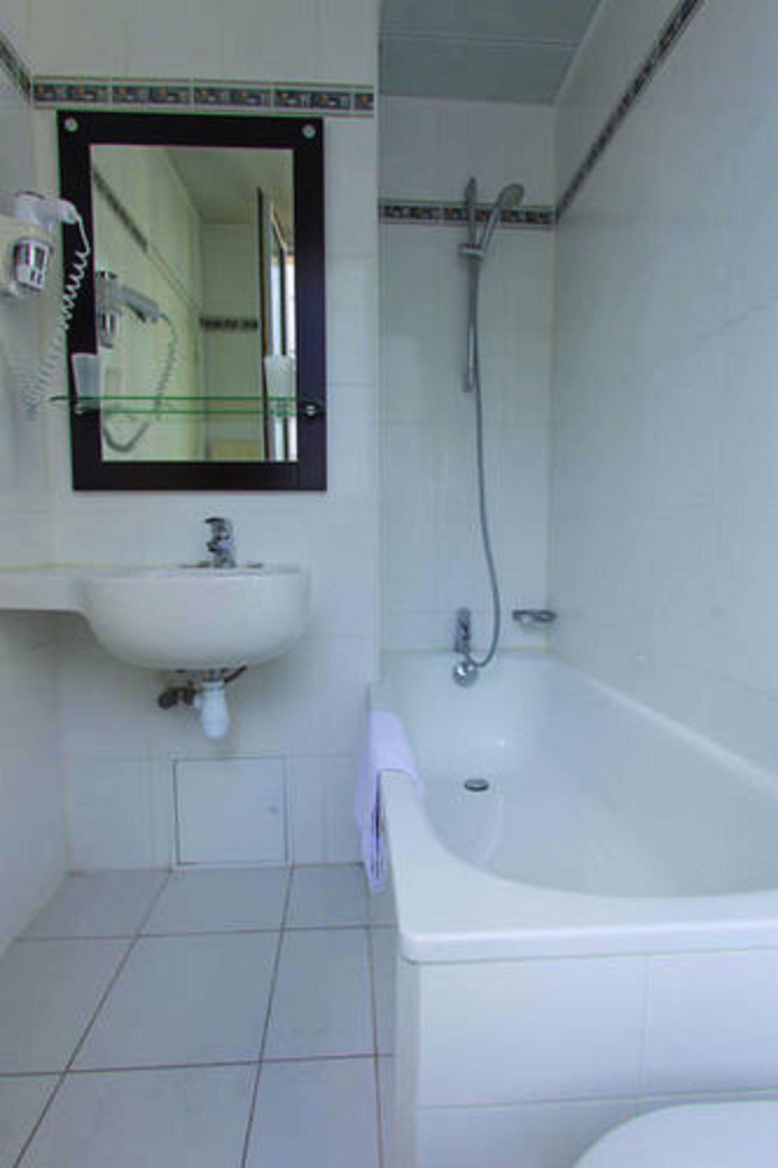 Lilas Gambetta Hotel