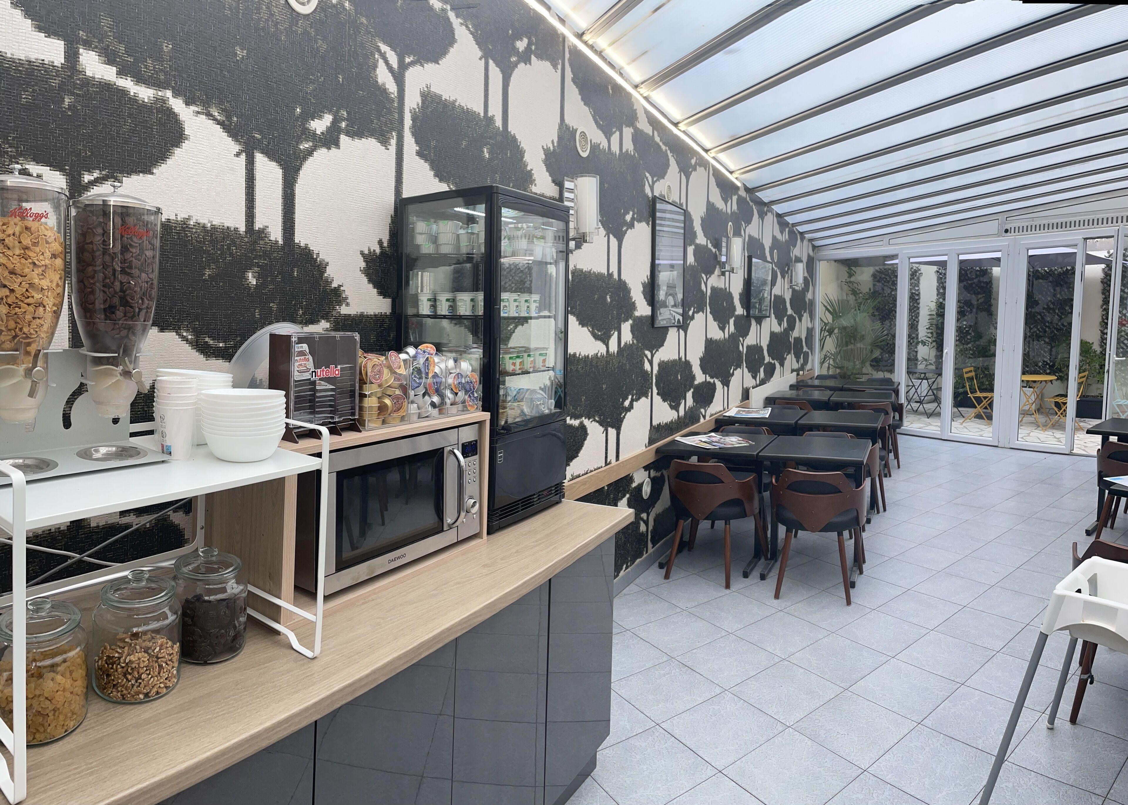 Lilas Gambetta Hotel Paris