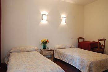 Hotel Lilas Gambetta 3*